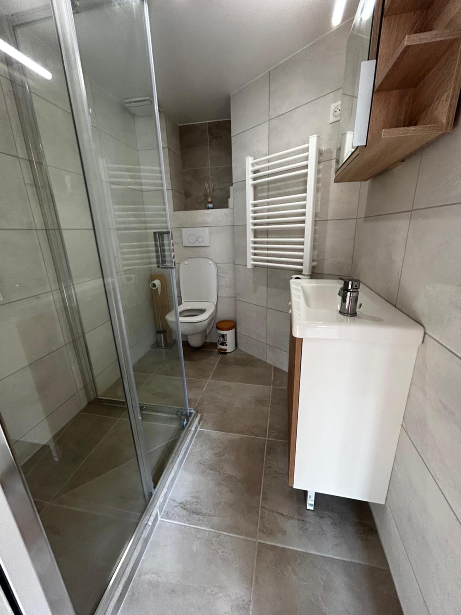 Apartment Charmant Studio Climatise En Plein Coeur De Nizza